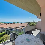 Garda Si View With Pool Appartement